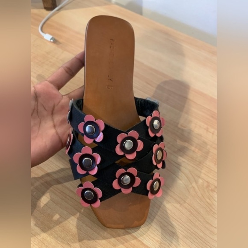 NIB Rachel Comey flats